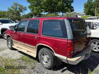 1994 Ford Explorer Eddie Bauer с VIN 1FMDU34X2RUB28840, выставлен на аукционе Copart как лот 64414895 с пробегом 95 520 миль миль и Чистый • Clean title. История ставок и продаж доступна на DreamBid. Изображение 3.