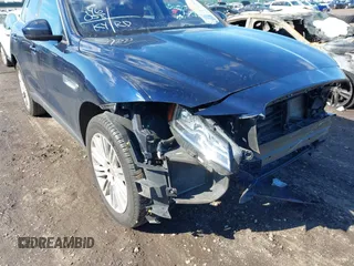 2020 Jaguar F-Pace 30t Portfolio with VIN SADCN2GX6LA659099, listed as a IAAI auction lot 41567986 with 46,058 mi miles and . Bid and sale history available at DreamBid. Image 17.