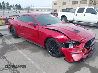 2020 Ford Mustang GT with VIN 1FA6P8CF9L5177180, listed as a IAAI auction lot 41713274 with 27,399 mi miles. Bid and sale history available at carsss.com. Image 1.