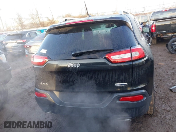 2015 Jeep Cherokee Latitude z VIN 1C4PJMCS0FW512153, wystawiony jako IAAI lot #41649376 z przebiegiem 147 910 mil mil oraz . Historia ofert i sprzedaży dostępna na DreamBid. Obrazek 16.