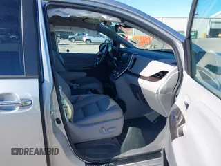 2020 Toyota Sienna XLE Auto Access Seat with VIN 5TDYZ3DCXLS075269, listed as a IAAI auction lot 40797351 with 49,562 mi miles and . Bid and sale history available at DreamBid. Image 5.