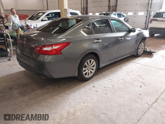 2016 Nissan Altima S z VIN 1N4AL3AP5GN343706, wystawiony jako IAAI lot #42001606 z przebiegiem 66 020 mil mil oraz . Historia ofert i sprzedaży dostępna na DreamBid. Obrazek 4.