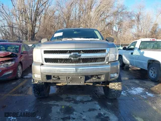 2007 Chevrolet Silverado 1500 LTZ with VIN 2GCEK13M071566615, listed as a IAAI auction lot 41268461 with 179,539 mi miles. Bid and sale history available at carsss.com. Image 13.