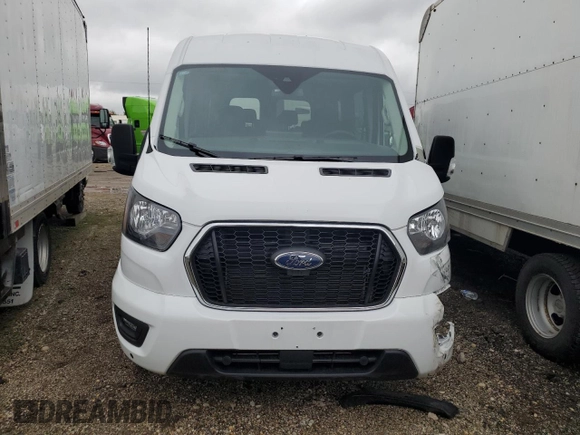 2025 Ford Transit Passenger XL z VIN 1FBAX9CGXSKA05361, wystawiony jako Copart lot #57855205 z przebiegiem 3 117 mil mil oraz Czysty tytuł • Clean title. Historia ofert i sprzedaży dostępna na DreamBid. Obrazek 5.