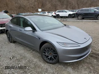 2025 Tesla Model 3 Long Range z VIN 5YJ3E1EA1SF906894, wystawiony jako Copart lot #49925085 z przebiegiem 3 477 mil mil oraz Szkoda całkowita • Salvage title. Historia ofert i sprzedaży dostępna na DreamBid. Obrazek 4.