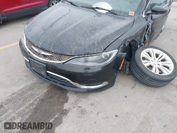 2015 Chrysler 200 Limited with VIN 1C3CCCAB5FN546251, listed as a IAAI auction lot 41860725 with 171,380 mi miles. Bid and sale history available at carsss.com. Image 6.