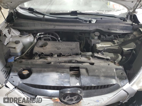 2010 Hyundai Tucson GLS with VIN KM8JU3AC7AU102873, listed as a Copart auction lot 54472385 with 108,853 mi miles and Non Repairable. Bid and sale history available at DreamBid. Image 14.