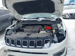 2019 Jeep Compass Latitude with VIN 3C4NJDBB0KT813014, listed as a IAAI auction lot 41560221 with 63,307 mi miles. Bid and sale history available at carsss.com. Image 10.