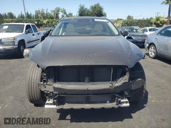 2018 Volvo XC60 Momentum with VIN LYVA22RK3JB117199, listed as a Copart auction lot 60888465 with 56,999 mi miles and Salvage title. Bid and sale history available at DreamBid. Image 5.