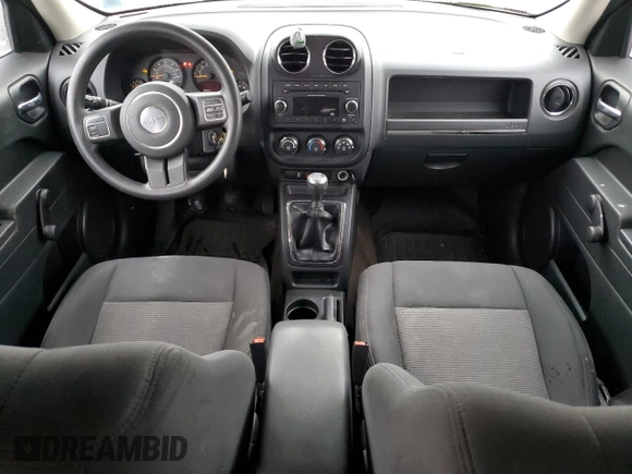 2015 Jeep Patriot Altitude with VIN 1C4NJPBA1FD400328, listed as a Copart auction lot 45760555 with 112,577 mi miles and Clean title. Bid and sale history available at DreamBid. Image 8.