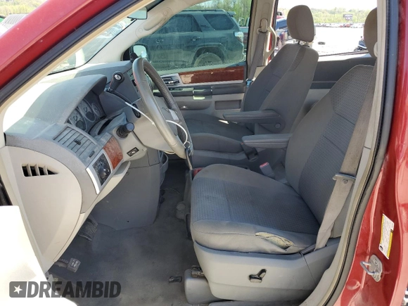 2009 Chrysler Town & Country Touring with VIN 2A8HR54149R525826, listed as a Copart auction lot 53836545 with 223,136 mi miles and Salvage Title. Bid and sale history available at DreamBid. Image 7.