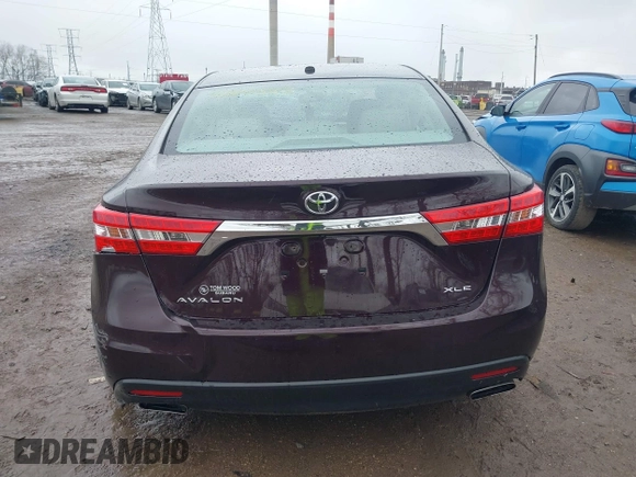 2014 Toyota Avalon Limited z VIN 4T1BK1EB4EU128658, wystawiony jako IAAI lot #41722882 z przebiegiem 53 420 mil mil oraz . Historia ofert i sprzedaży dostępna na DreamBid. Obrazek 17.