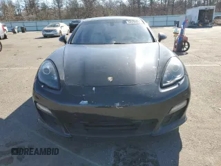 2013 Porsche Panamera with VIN WP0AA2A75DL018457, listed as a Copart auction lot 52576565 with 93,893 mi miles and Salvage Title. Bid and sale history available at carsss.com. Image 5.