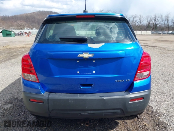 2015 Chevrolet Trax LS with VIN KL7CJKSBXFB235486, listed as a IAAI auction lot 41875595 with 125,301 mi miles. Bid and sale history available at carsss.com. Image 16.