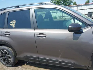 2025 Subaru Forester Premium with VIN JF2SLDDC1SH572986, listed as a IAAI auction lot 42517134 with 313 mi miles and . Bid and sale history available at DreamBid. Image 13.