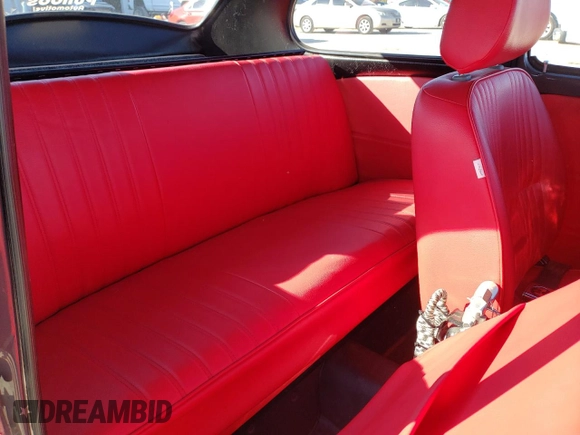 1967 Volkswagen Beetle with VIN 117142708, listed as a Copart auction lot 42380965 with 54,196 mi miles and Salvage Title. Bid and sale history available at DreamBid. Image 10.