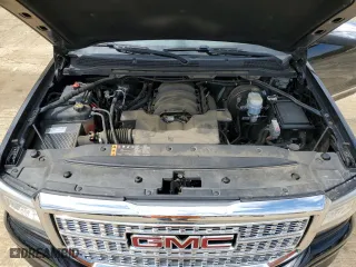 2018 GMC Sierra 1500 Denali with VIN 3GTU2PEJ7JG573691, listed as a Copart auction lot 49163205 with 112,918 mi miles and Salvage Title. Bid and sale history available at carsss.com. Image 11.