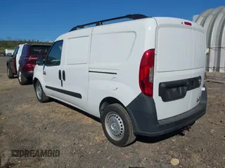 2019 Ram ProMaster City Cargo Tradesman z VIN ZFBHRFAB3K6N55295, wystawiony jako IAAI lot #42144176 z przebiegiem 69 262 mil mil oraz . Historia ofert i sprzedaży dostępna na DreamBid. Obrazek 3.