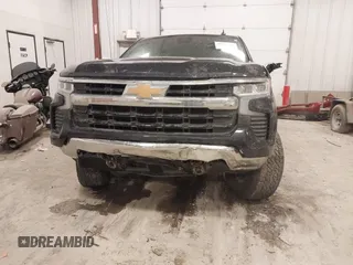 2024 Chevrolet Silverado 1500 LT with VIN 1GCPDKEK1RZ133304, listed as a IAAI auction lot 41375323 with 14,284 mi miles. Bid and sale history available at carsss.com. Image 6.