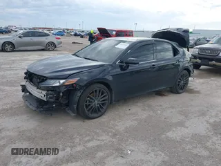2022 Toyota Camry XSE z VIN 4T1K61AK2NU700840, wystawiony jako IAAI lot #41352884 z przebiegiem 98 634 mil mil oraz . Historia ofert i sprzedaży dostępna na DreamBid. Obrazek 15.