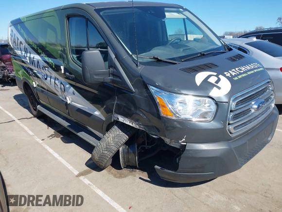 2019 Ford Transit z VIN 1FTYR1ZM1KKA72014, wystawiony jako IAAI lot #41727141 z przebiegiem 79 664 mil mil oraz . Historia ofert i sprzedaży dostępna na DreamBid. Obrazek 6.