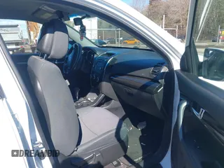 2013 Kia Sorento LX with VIN 5XYKTDA23DG387439, listed as a IAAI auction lot 41675984 with 147,703 mi miles. Bid and sale history available at carsss.com. Image 5.