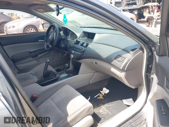 2008 Honda Accord LX z VIN 1HGCP26388A040338, wystawiony jako IAAI lot #42254793 z przebiegiem 167 025 mil mil oraz . Historia ofert i sprzedaży dostępna na DreamBid. Obrazek 5.