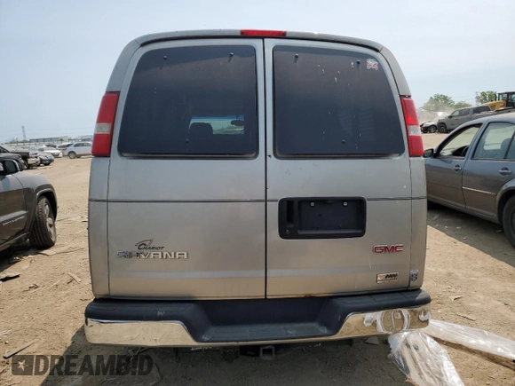 2003 GMC Savana Commercial C6Y with VIN 1GDFG15T931229043, listed as a Copart auction lot 44422145 with 173,310 mi miles and Salvage Title. Bid and sale history available at carsss.com. Image 6.
