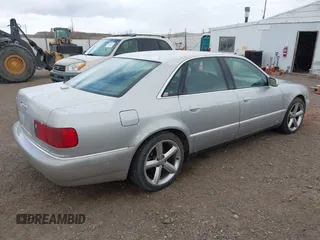 2001 Audi S8 z VIN WAUGU54D41N012957, wystawiony jako IAAI lot #41916244 z przebiegiem Nie podano mil oraz . Historia ofert i sprzedaży dostępna na DreamBid. Obrazek 4.