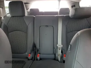 2017 Chevrolet Traverse LS с VIN 1GNKRFKD8HJ326725, выставлен на аукционе Copart как лот 57758505 с пробегом 161 334 миль миль и Списание • Salvage title. История ставок и продаж доступна на DreamBid. Изображение 10.