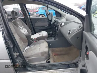 2006 Saturn ION with VIN 1G8AJ55F76Z211027, listed as a IAAI auction lot 42045991 with 165,206 mi miles. Bid and sale history available at carsss.com. Image 5.