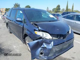2019 Toyota Sienna XLE with VIN 5TDDZ3DC9KS220976, listed as a IAAI auction lot 41667049 with 92,568 mi miles and . Bid and sale history available at DreamBid. Image 1.