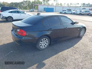 2007 BMW 3 Series 328xi with VIN WBAVC93597KX59671, listed as a IAAI auction lot 42542443 with 66,991 mi miles and . Bid and sale history available at DreamBid. Image 4.