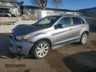 2015 Mitsubishi Outlander ES z VIN 4A4AP3AU9FE015295, wystawiony jako Copart lot #45307365 z przebiegiem 154 676 mil mil oraz Szkoda całkowita • Salvage title. Historia ofert i sprzedaży dostępna na DreamBid. Obrazek 1.