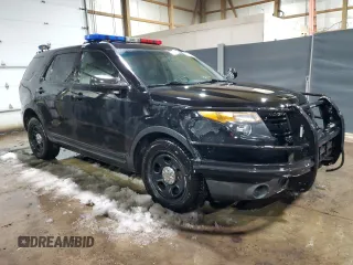 2015 Ford Utility Police Interceptor with VIN 1FM5K8AR4FGC26971, listed as a Copart auction lot 89174345 with 190,101 mi miles and Clean Title. Bid and sale history available at carsss.com. Image 4.