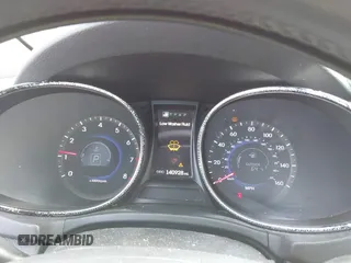 2013 Hyundai Santa Fe Sport z VIN 5XYZW3LA3DG068434, wystawiony jako IAAI lot #42167040 z przebiegiem 140 928 mil mil oraz . Historia ofert i sprzedaży dostępna na DreamBid. Obrazek 7.