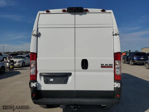 2022 Ram ProMaster Cargo Van with VIN 3C6LRVDG8NE130993, listed as a Copart auction lot 84215534 with 35,597 mi miles and Salvage Title. Bid and sale history available at carsss.com. Image 6.