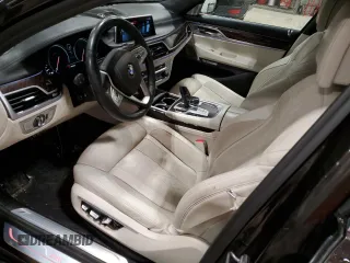 2017 BMW 7 Series ALPINA B7 xDrive with VIN WBA7F2C32HG422835, listed as a Copart auction lot 50741885 with 130,607 mi miles and Non repairable. Bid and sale history available at DreamBid. Image 7.