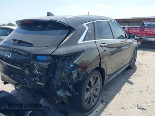 2020 Infiniti QX50 Luxe z VIN 3PCAJ5M13LF111018, wystawiony jako IAAI lot #42276631 z przebiegiem 49 446 mil mil oraz . Historia ofert i sprzedaży dostępna na DreamBid. Obrazek 4.