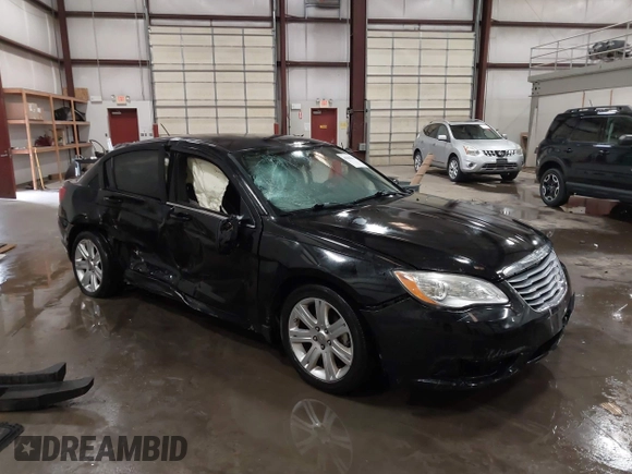 2014 Chrysler 200 Touring with VIN 1C3CCBBB3EN198117, listed as a IAAI auction lot 41999090 with 144,257 mi miles. Bid and sale history available at carsss.com. Image 1.