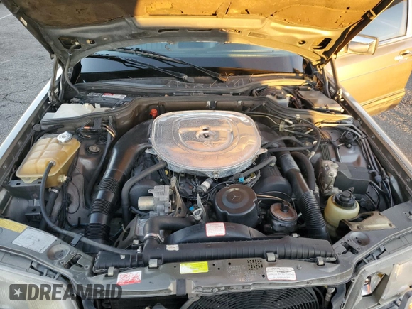 1988 Mercedes-Benz 560 with VIN WDBCA39D4JA391164, listed as a Copart auction lot 82628704 with 88,482 mi miles and Clean Title. Bid and sale history available at DreamBid. Image 11.
