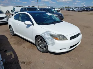 2010 Scion tC z VIN JTKDE3B77A0320277, wystawiony jako IAAI lot #42374139 z przebiegiem 199 230 mil mil oraz . Historia ofert i sprzedaży dostępna na DreamBid. Obrazek 1.
