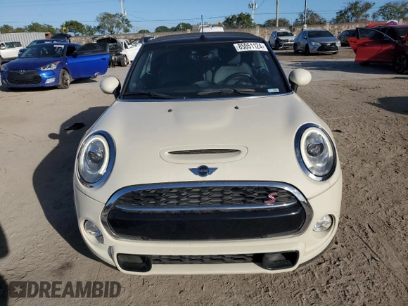 2018 MINI Convertible Cooper S with VIN WMWWG9C54J3E38540, listed as a Copart auction lot 85051124 with 33,589 mi miles and Salvage Title. Bid and sale history available at carsss.com. Image 5.