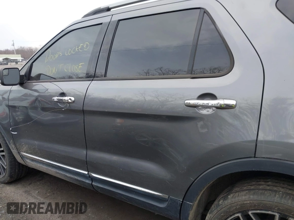 2014 Ford Explorer XLT z VIN 1FM5K8D80EGB14749, wystawiony jako IAAI lot #41897870 z przebiegiem 87 587 mil mil oraz . Historia ofert i sprzedaży dostępna na DreamBid. Obrazek 14.