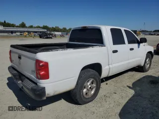 2005 Dodge Dakota SLT with VIN 1D7HW48N65S167540, listed as a Copart auction lot 64076055 with Not provided miles and Clean title. Bid and sale history available at DreamBid. Image 3.