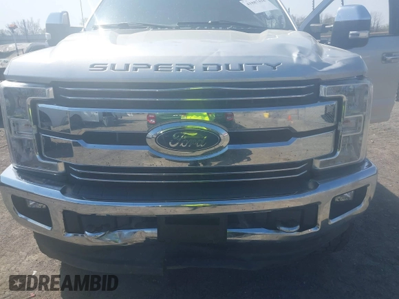 2019 Ford F-250 XL z VIN 1FT7W2B66KEC54893, wystawiony jako IAAI lot #41887418 z przebiegiem 151 950 mil mil oraz . Historia ofert i sprzedaży dostępna na DreamBid. Obrazek 6.