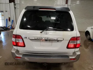 2005 Toyota Land Cruiser with VIN JTEHT05J252068819, listed as a Copart auction lot 88263445 with 210,517 mi miles and Clean Title. Bid and sale history available at carsss.com. Image 6.