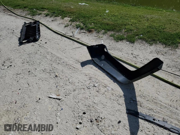 2018 Jeep Wrangler Unlimited Sport with VIN 1C4BJWDG5JL822969, listed as a Copart auction lot 61240135 with 80,276 mi miles and Salvage title. Bid and sale history available at DreamBid. Image 13.