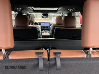 2024 Lexus GX 550 Luxury with VIN JTJVBCDX9R5005977, listed as a Copart auction lot 86017994 with 3 mi miles and Clean title. Bid and sale history available at DreamBid. Image 9.