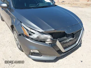 2020 Nissan Altima S with VIN 1N4BL4BV8LN312712, listed as a IAAI auction lot 41956107 with 206,221 mi miles and . Bid and sale history available at DreamBid. Image 6.